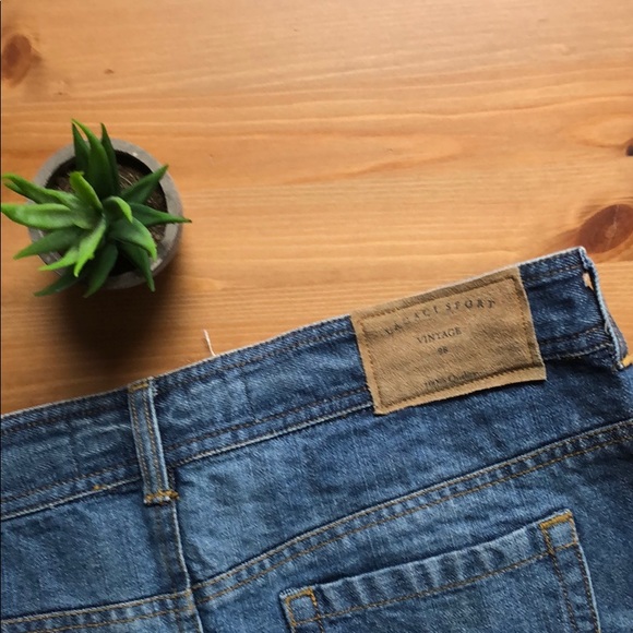 Lagaci Sport • vintage jean skirt - Picture 6 of 6